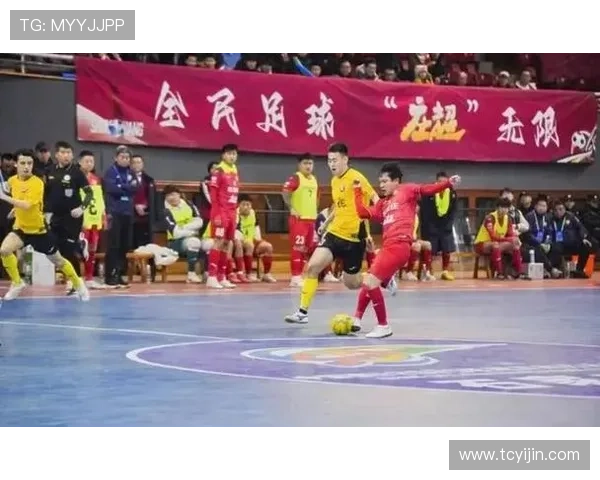 联赛焦点战激烈对决主队逆转取胜积分榜形势生变球迷热议赛季走向